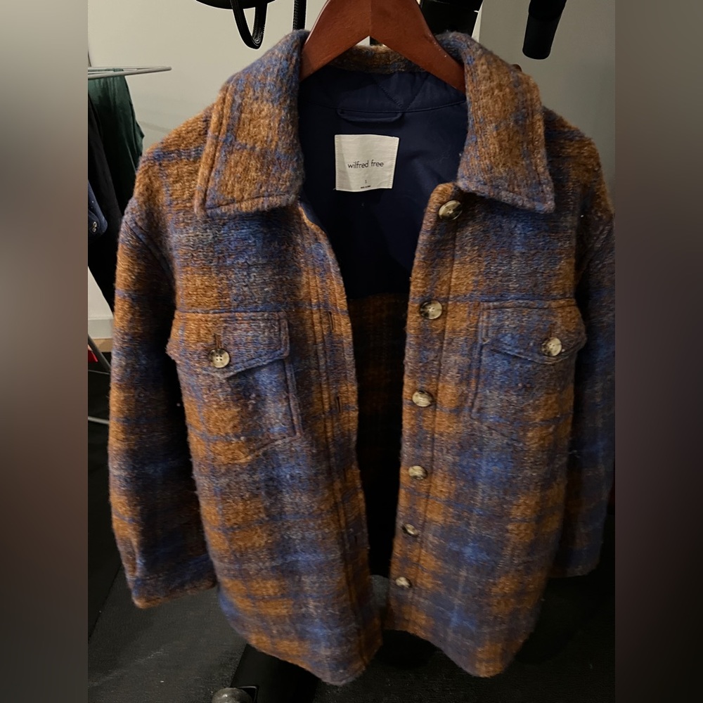 Wilfred Free Ganna Shacket. Blue and brown.